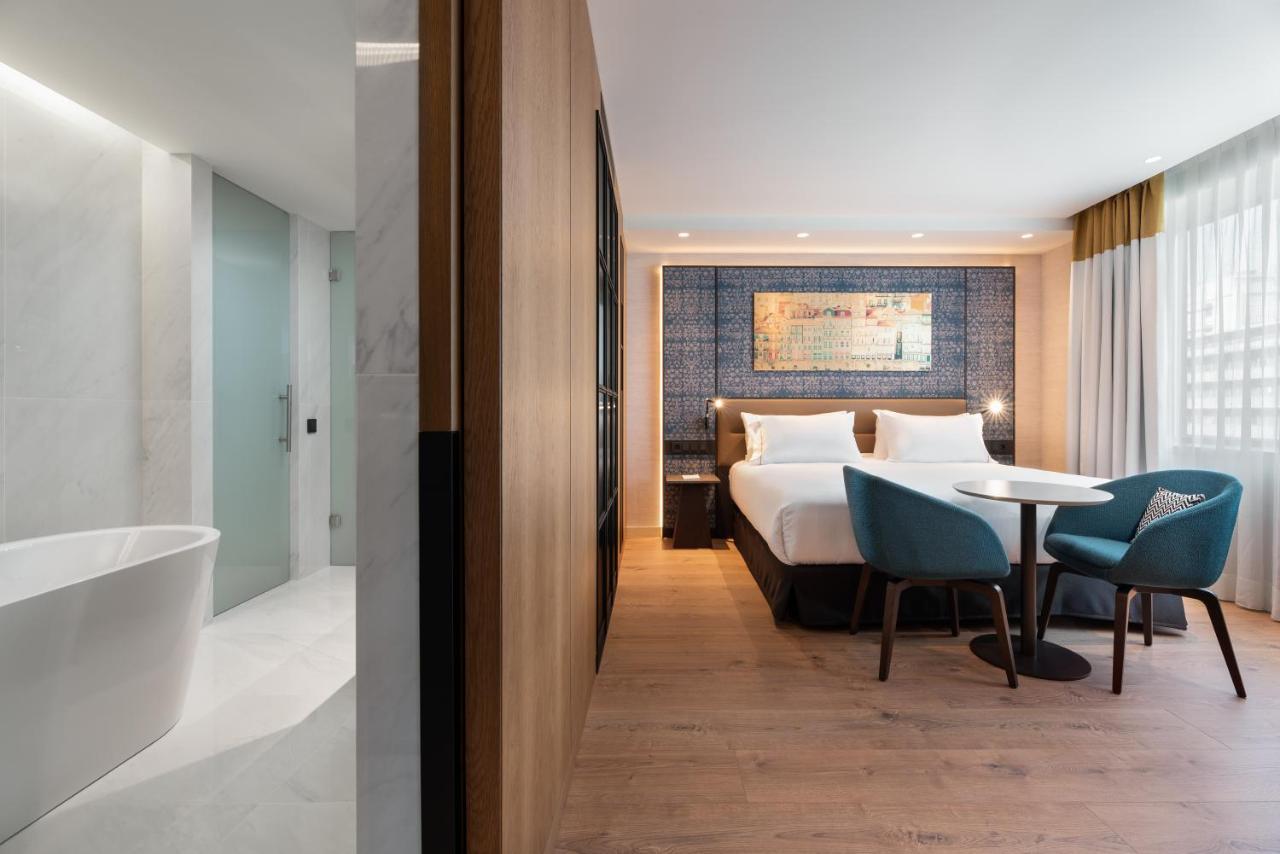 Eurostars Aliados Hotell Porto Eksteriør bilde A room at the hotel