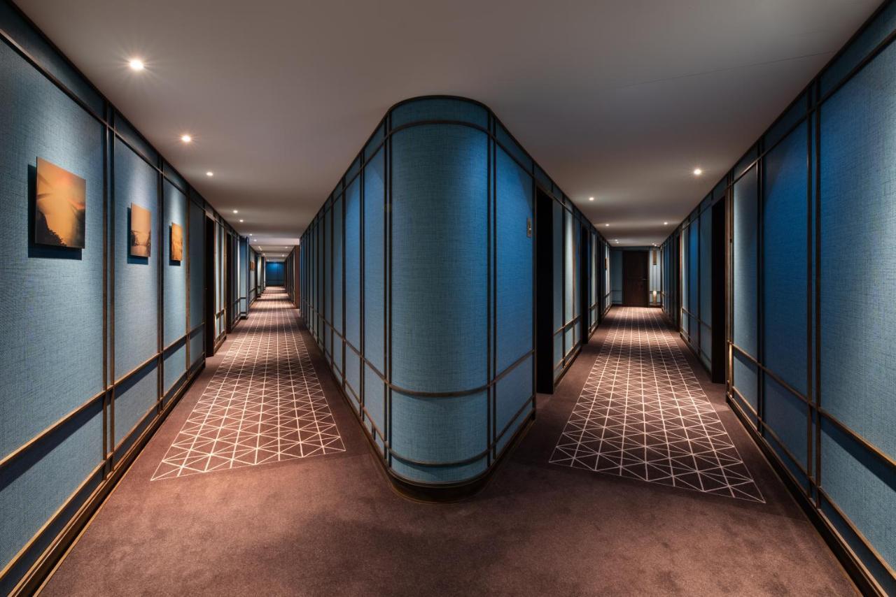 Eurostars Aliados Hotell Porto Eksteriør bilde Corridor