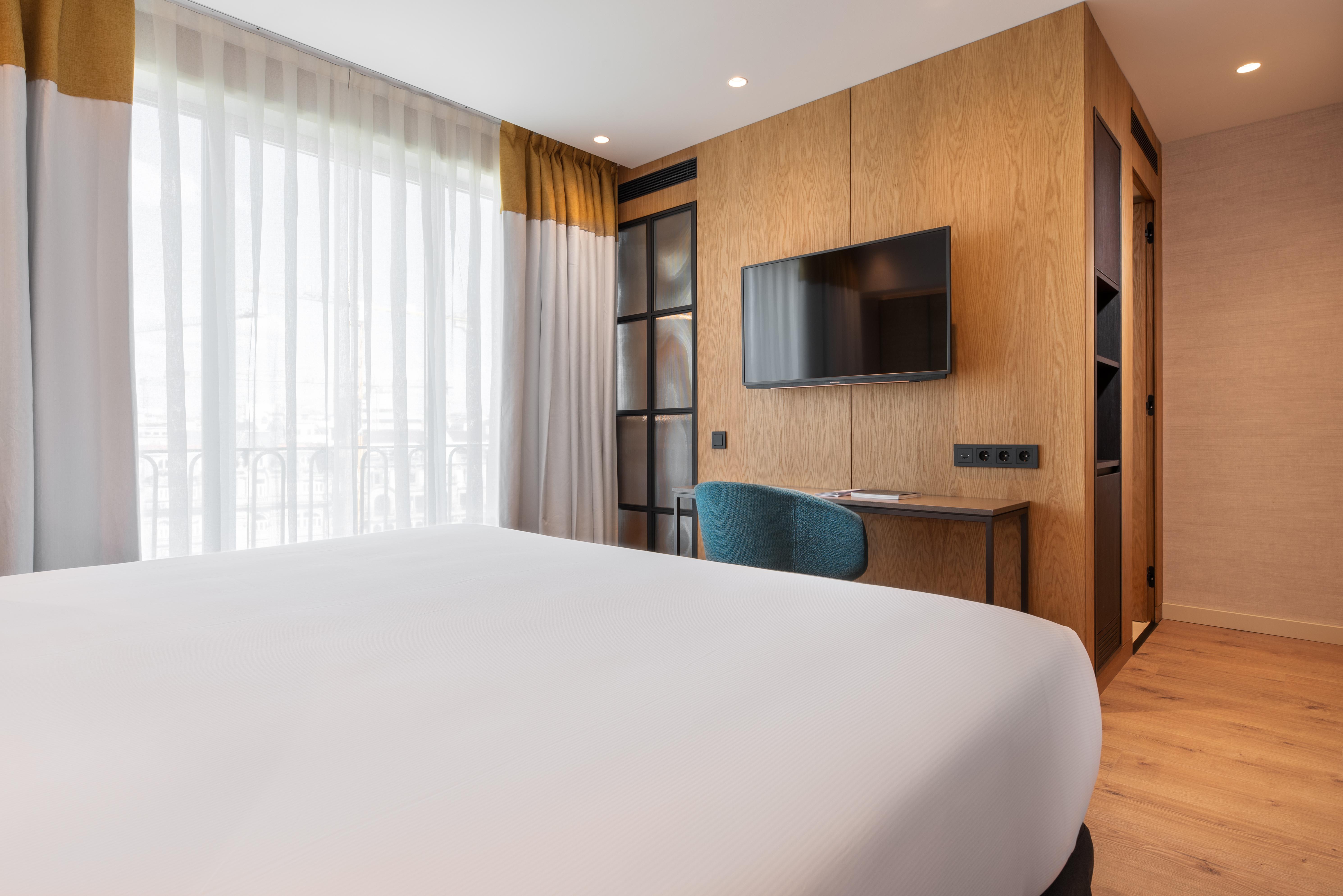 Eurostars Aliados Hotell Porto Eksteriør bilde A room at the hotel
