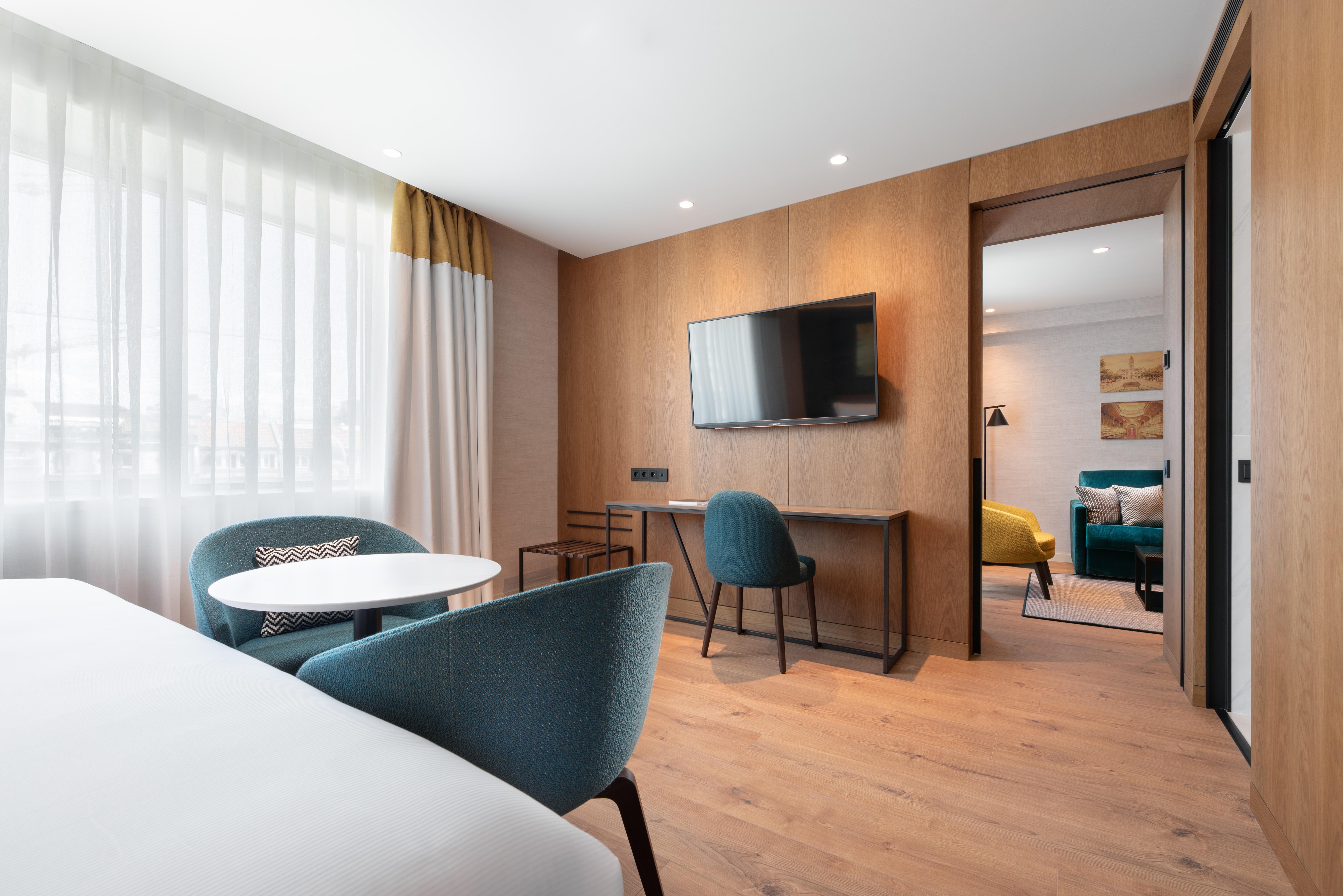 Eurostars Aliados Hotell Porto Eksteriør bilde Suite
